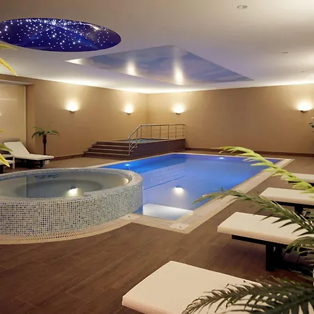 Hotel Mercure Altunizade 4*