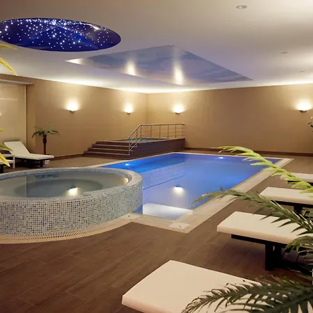 Hotel Mercure Altunizade 4*