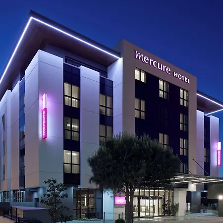 מלון Mercure Altunizade 4*