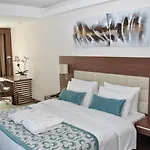 호텔 Mercure Altunizade 4*