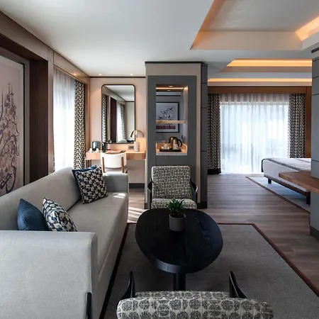 Mercure Altunizade Hotel 4*