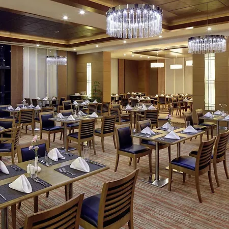 Hotel Mercure Altunizade 4*