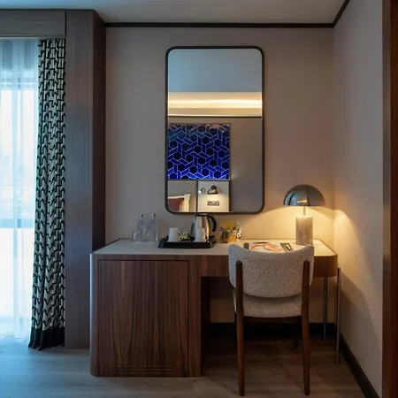 Mercure Altunizade Hotel 4*